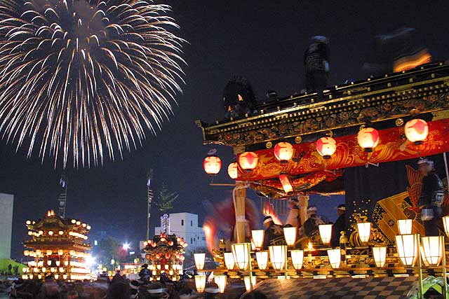 秩父夜祭りについて 日本全国お祭り情報サイト 日付や概要紹介